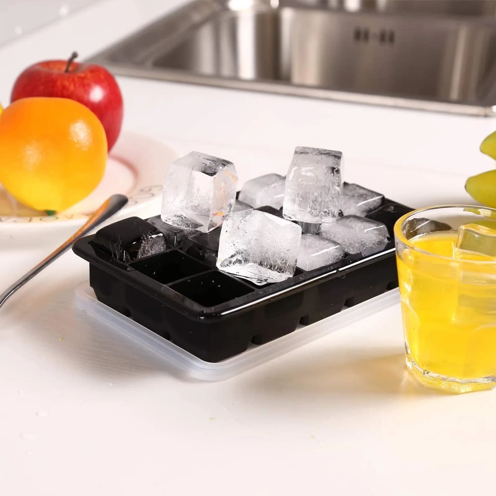 15-Cavity Square Ice Cube Tray With Lid